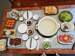 -四点金粥底火锅(沂州里店)