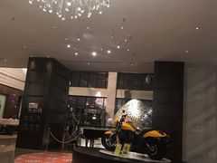 -上海虹桥西郊假日酒店