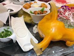 -何鲜菇火锅(大营盘店)