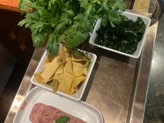 -七欣天香辣蟹火锅(上海银亿滨江店)