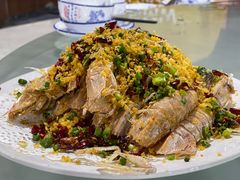 -三亚火车头万人海鲜广场