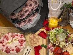 -Mark&Mars Restaurant