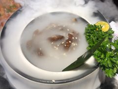 -鹤江桥·红油牛肉粉(SKP店)