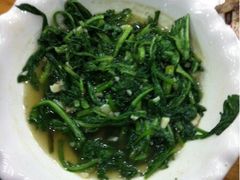 -岩泊渡桂鱼楼活鱼馆