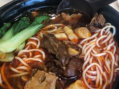 香辣牛肉笋烧饭-李先生牛肉面大王(北京站售票厅餐厅)