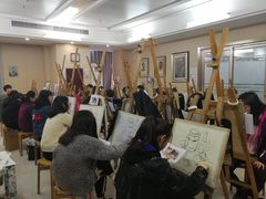 -上海新穴画室美术培训