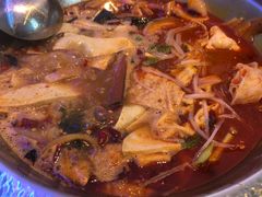 -鸡遇虾煲干锅火锅(小寨金莎店)