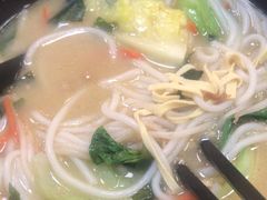 -灵芝妹子海鲜米线(瓦房店新玛特店)