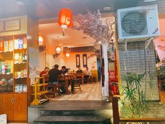 门面-三道苗苗鱼·美蛙黄辣丁(八里店)