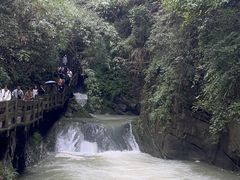 -龙水峡地缝景区