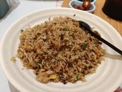 -肥肥虾庄·金牌油焖大虾(汉口城市广场店)