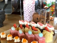 甜品-大中华希尔顿酒店-念自助餐·嗨啤·小龙虾