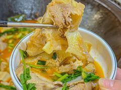 -老刘生态大鱼坊铁锅炖鱼(赛马场店)