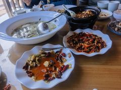 -严记小天府酸菜鱼(西四路店)