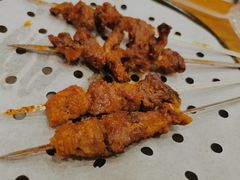 肉筋-老东镇啤酒屋海鲜加工·蒸汽海鲜·海鲜烧烤(台东店)