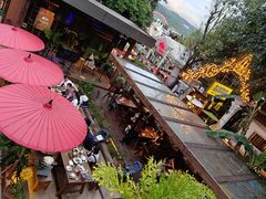 -拾光音乐餐酒吧(告庄星光夜市店)