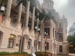 -香港大学