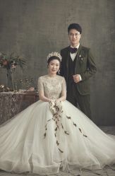 -雪中彩影婚纱摄影·微光艺术中心