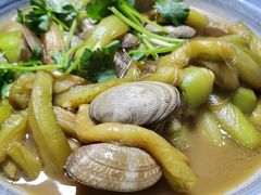 沙蚬肉炖茄子-独一处小酒馆