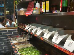 自助调料区-宽板凳老灶火锅(簋街店)