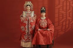 -蒙太奇婚纱摄影(万达店)