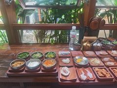 -银米·云南传统过桥米线(双廊黑金冠店)