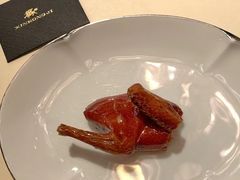 脆皮妙龄鸽-新荣记(新源南路店)