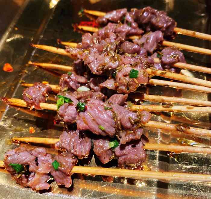 烧烤烈火牛肉(印象汇店)-"门头醒目,市中心绝佳地理位置,看着是长沙