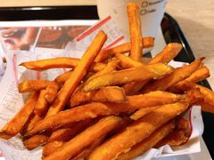 -The Habit Burger Grill 哈比特汉堡(复兴soho店)