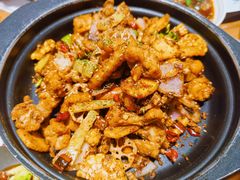 干锅牛蛙-靓蛙馆