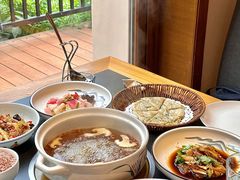 -黔蘑菇四季餐厅(观山湖店)