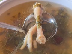 五一迟菜干鸡爪老火汤-荔枝红五号农庄