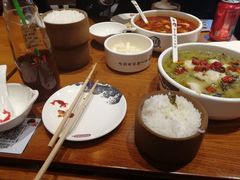 -渝是乎川渝小炒(新世界百货望京店)
