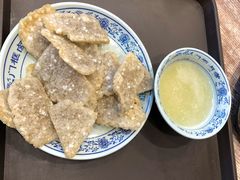 老北京炸灌肠-门框胡同百年卤煮(新街口店)