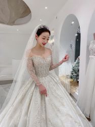 -艾米丽婚纱礼服