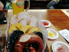 -马迭尔德式西餐精酿啤酒屋(中央大街店)