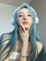 -丝语萱形象