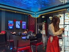 -屋有岛沉浸游戏旗舰店(中山公园店)