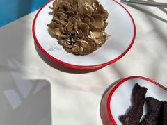 -毛辣果·贵州红酸汤牛肉火锅(西单店)