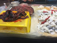 -六合夜市