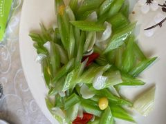 西芹百合炒虾仁-阿英煲(凉城路店)