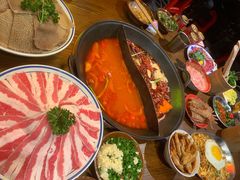-萍姐火锅·公路夜市(武汉首店)