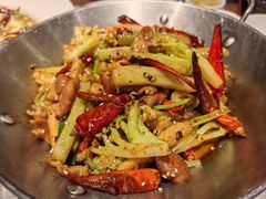 -渔语鱼新川菜Bistro(万象天地店)