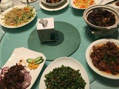 -八府香鸭·啫啫煲(华山路店)