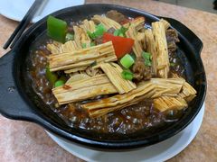 腐竹牛腩煲-广东粤秀餐馆(佳家花园小区店)
