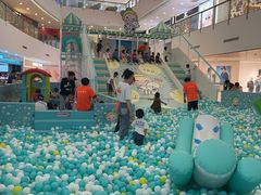 -新田360广场(上海华侨城店)