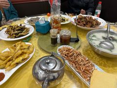 -雪湖煜辰鱼头老店(雪野湖店)