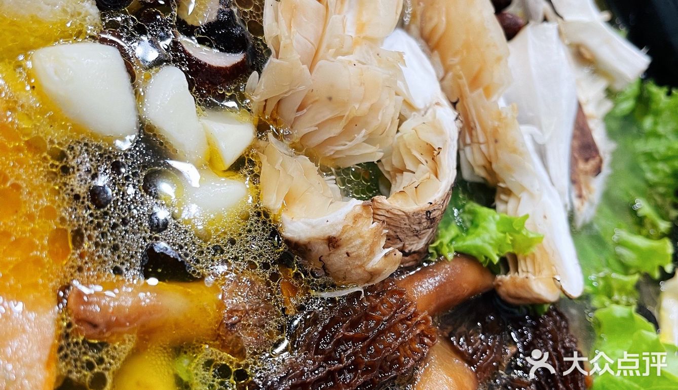 鲜香美味｜来泸沽湖一定要尝尝土鸡火锅
