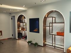 -聚云奢二手奢侈品黄金手表包包回收·中古店(中福城店)