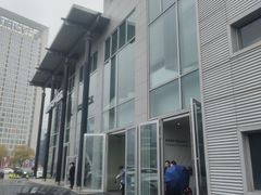 -杭州中升之星奔驰4S店(滨江店)